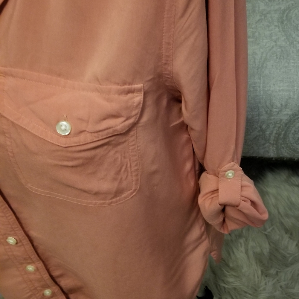 Loft button down blouse - Picture 2 of 4